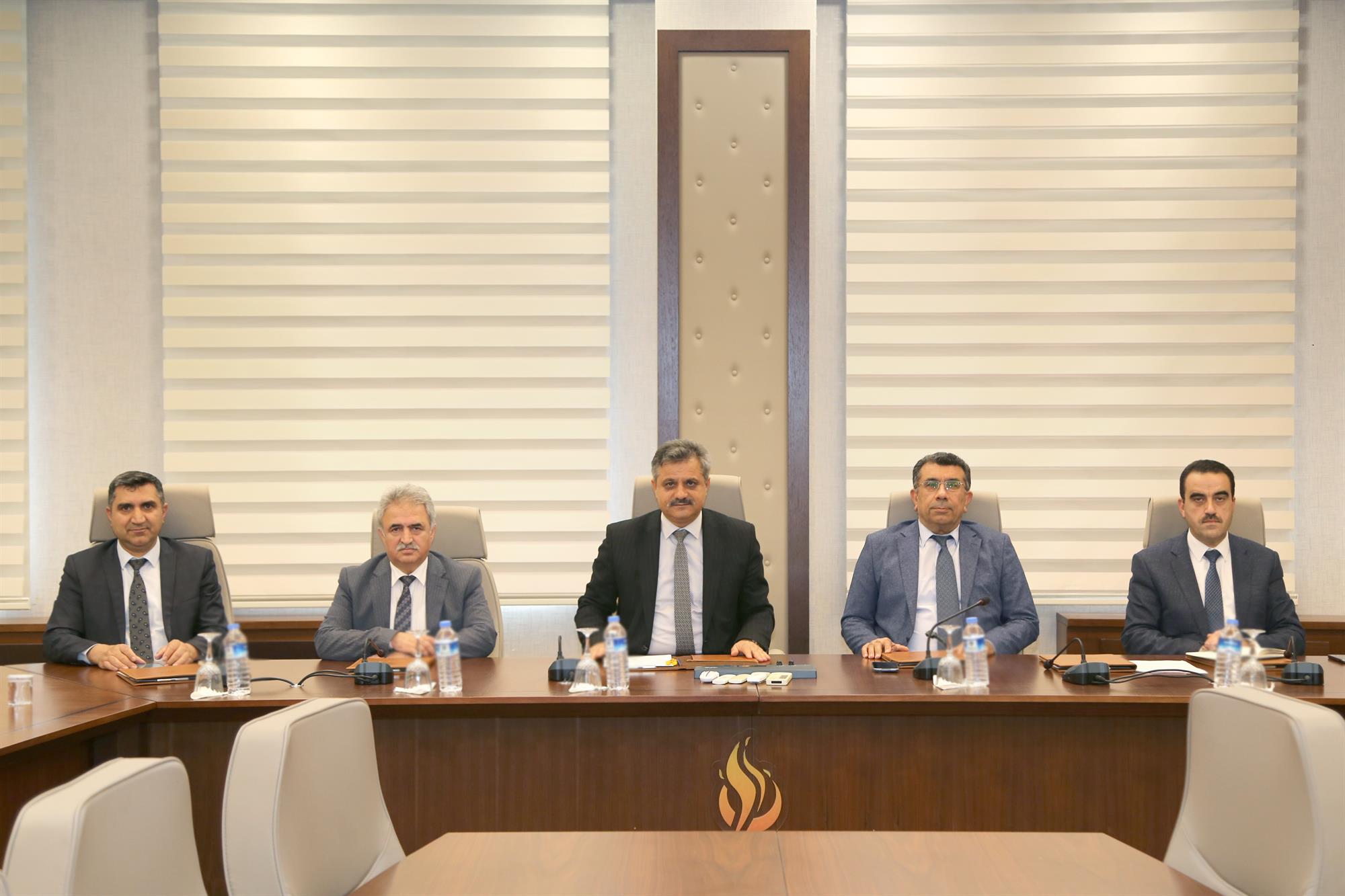 Üniversitemizde Kalite ve Dijital Dönüşüm Gündemiyle Değerlendirme Toplantısı Yapıldı